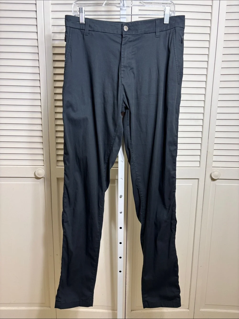 Birddogs Men's Slim Fit Stretch Khaki Pants Size 32 x 34